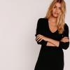 Robe noir col v