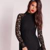 Robe noir manche longue dentelle