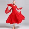 Robe rouge danse