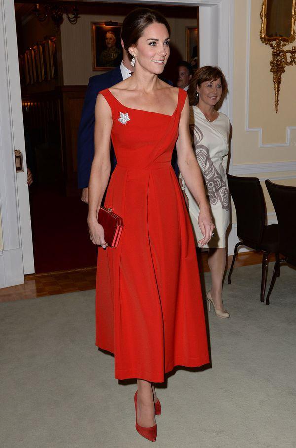 Kate middleton robe rouge