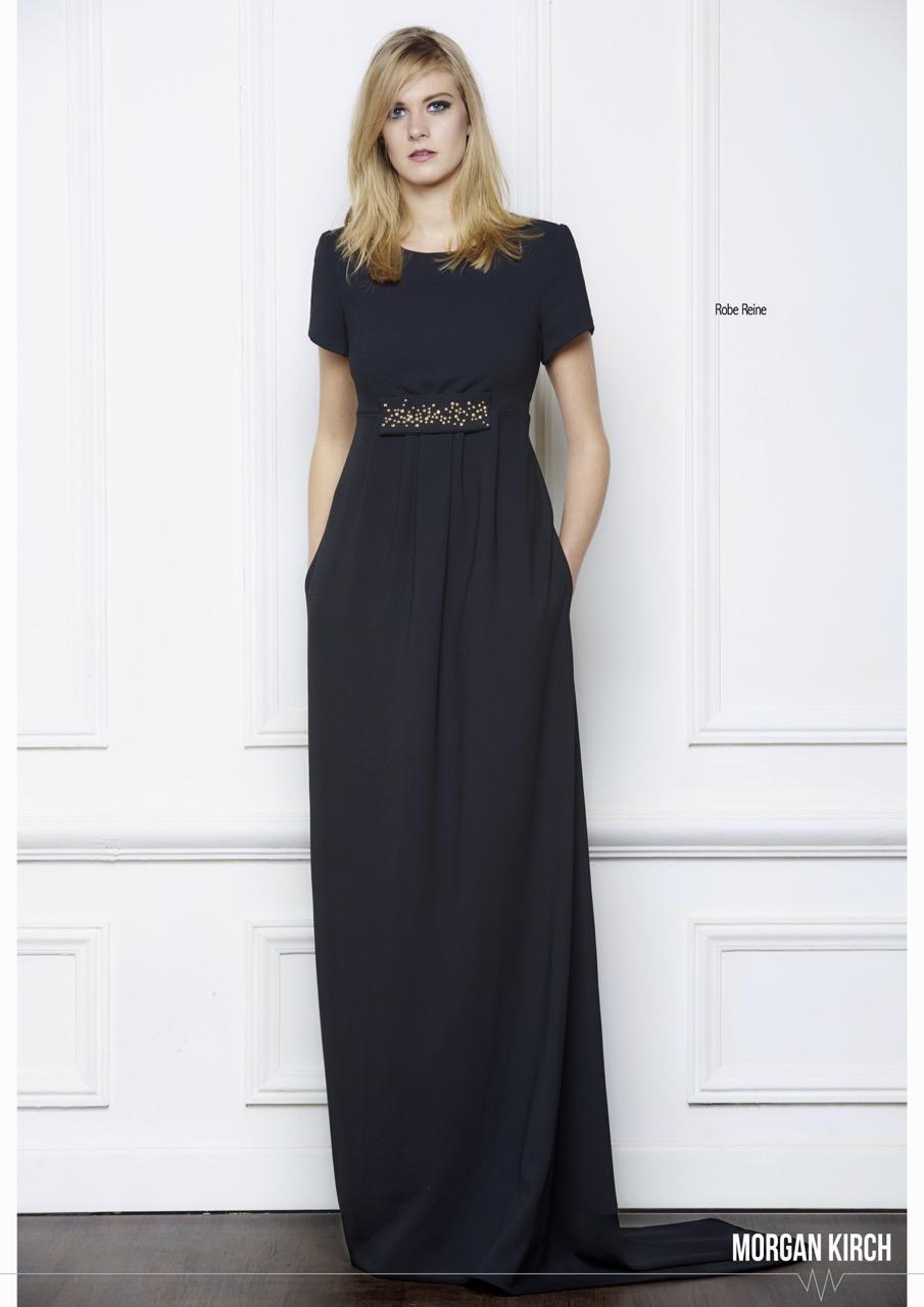 Longue robe noir simple