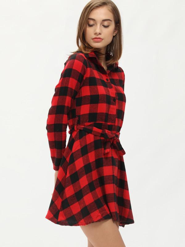 Robe a carreaux rouge et noir