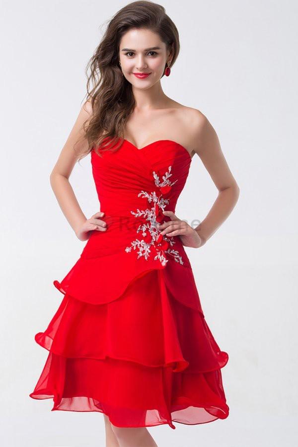 Robe de cocktail rouge et blanche