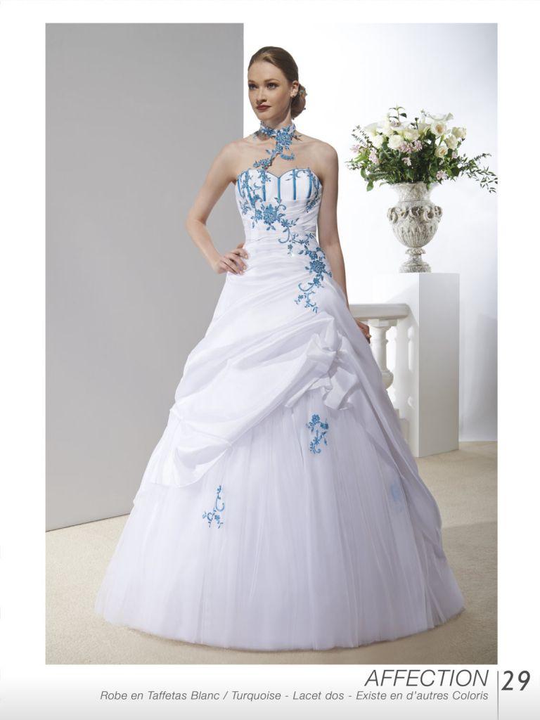 Robe de mariée blanc et bleu turquoise