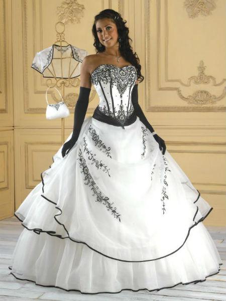 Robe de mariée blanc et noir