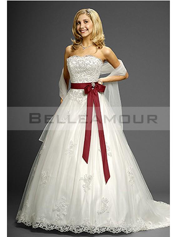 Robe de mariée blanc et rouge