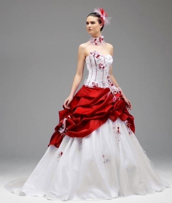 Robe de mariée blanche et rouge pas cher