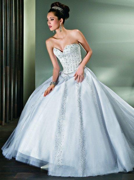 Robe de mariée bleu ciel