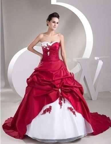 Robe de mariée princesse rouge et blanc