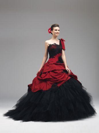 Robe de mariée rouge et noir