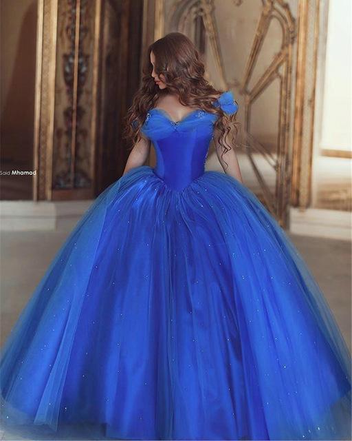 Robe de princesse bleu roi