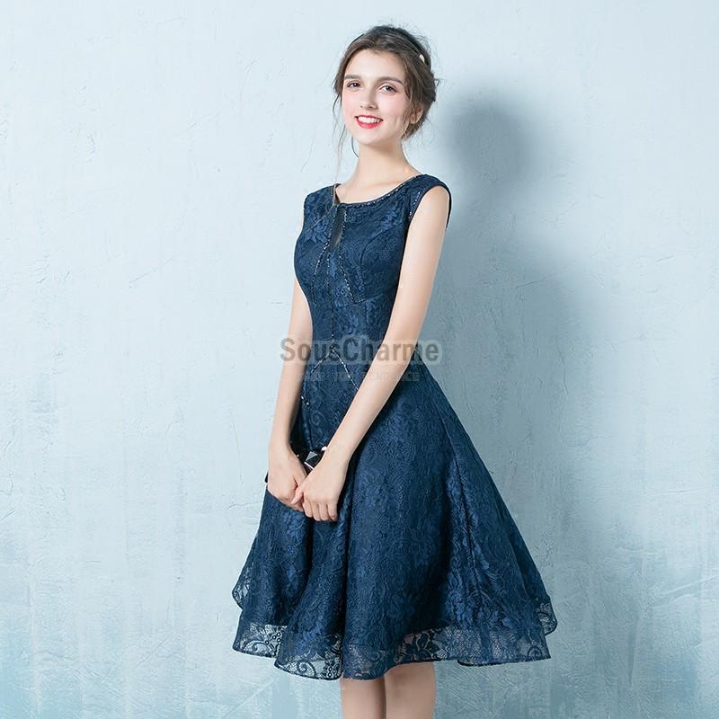 Robe de soirée bleu marine avec dentelle