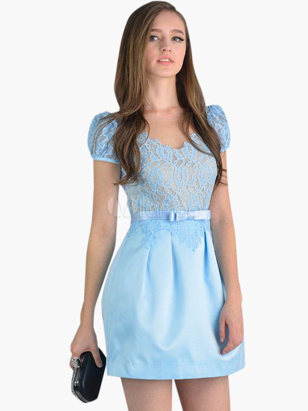 Robe dentelle bleu ciel