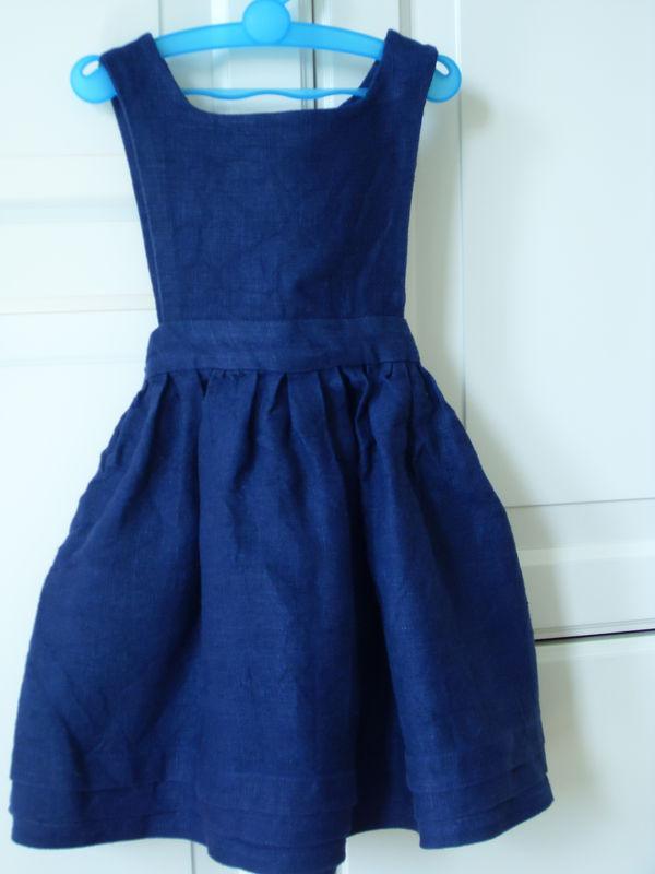 Robe en lin bleu marine