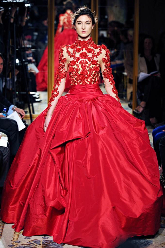 Robe haute couture rouge