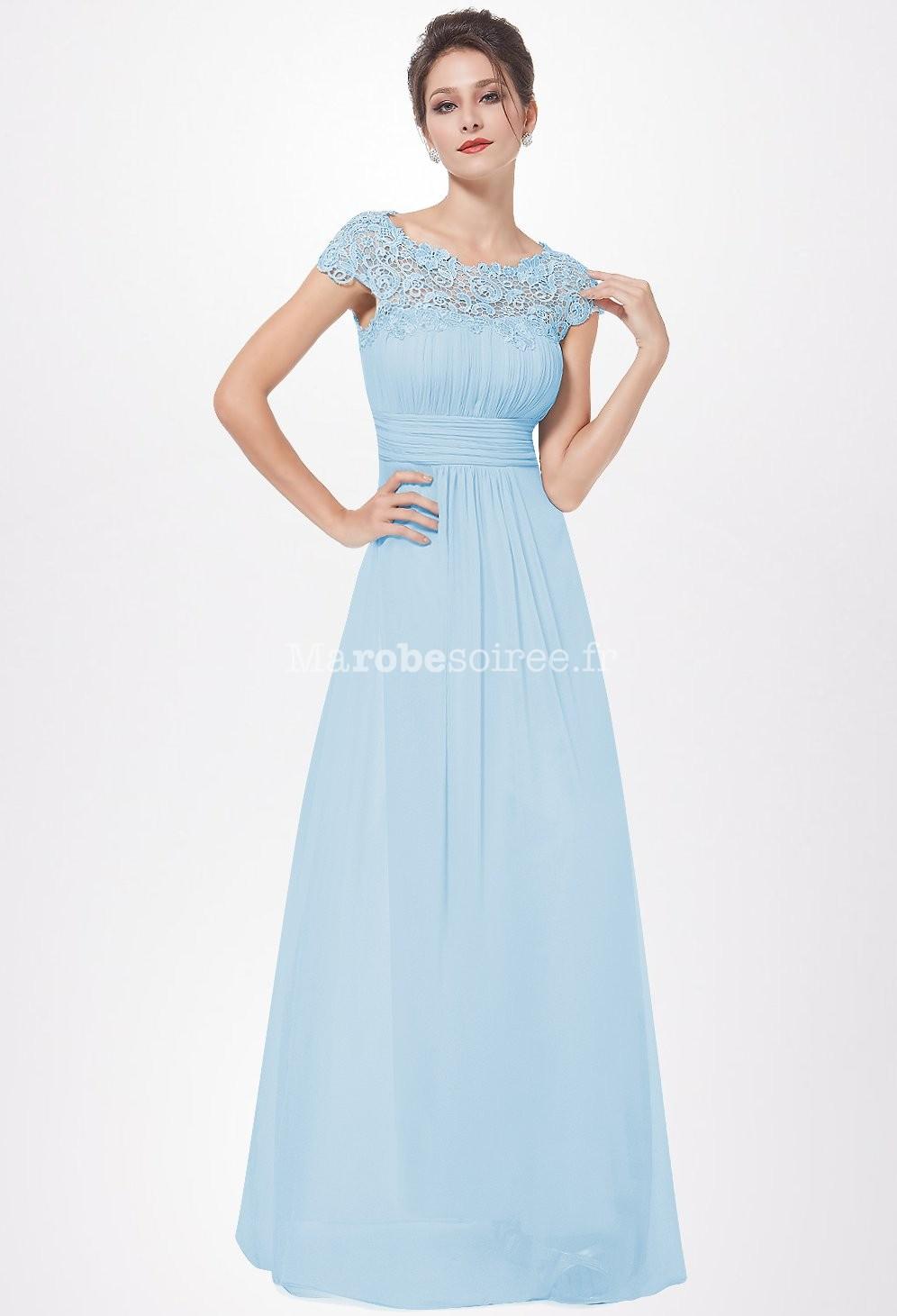 Robe longue bleu pastel