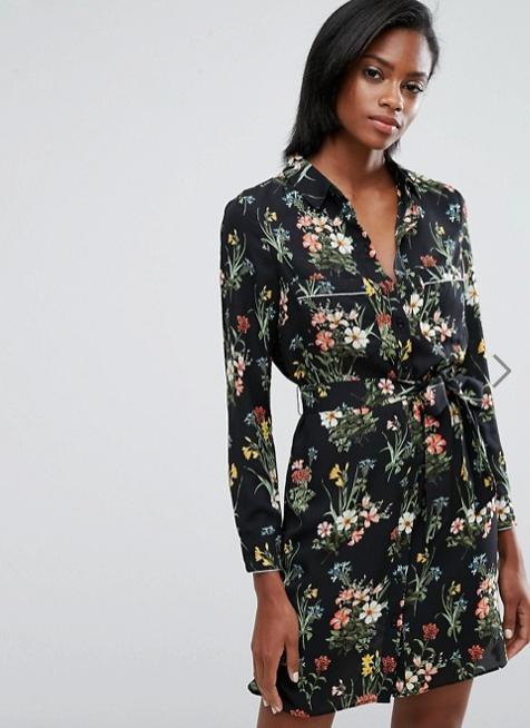 Robe noir a fleur