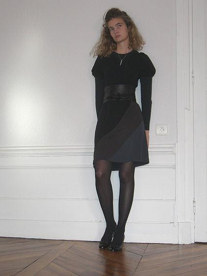 Robe noir avec collant noir