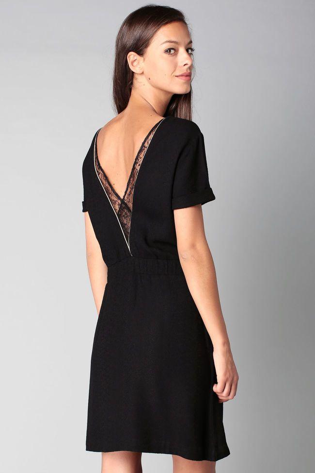 Robe noir décolleté dans le dos