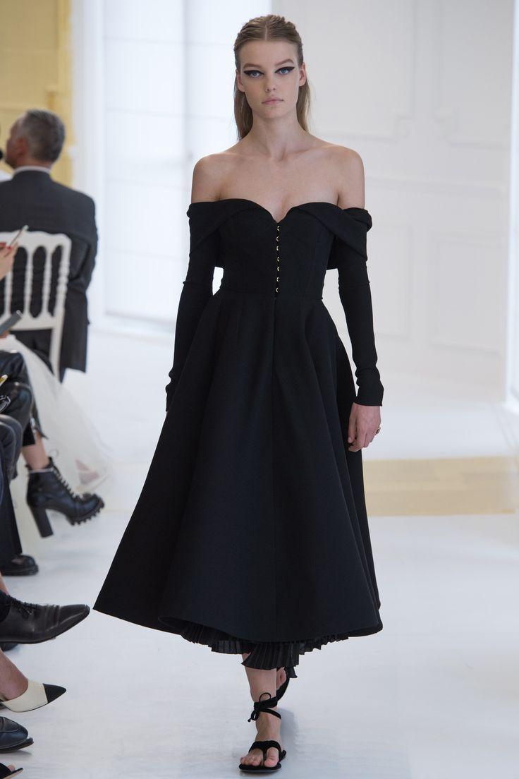 Robe noir dior