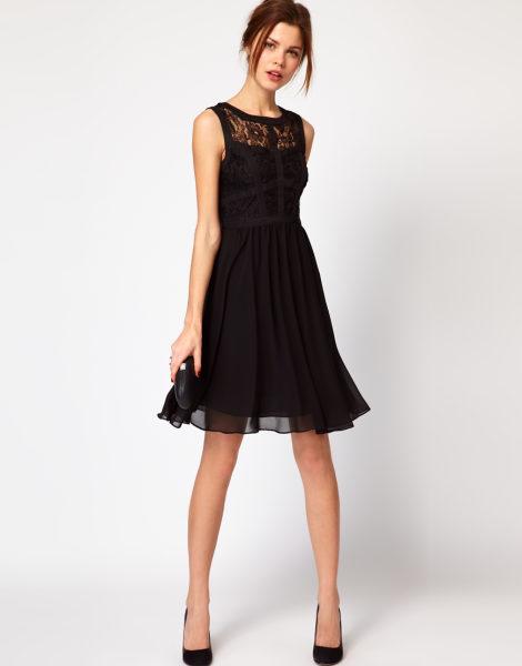 Robe noir pour les fetes