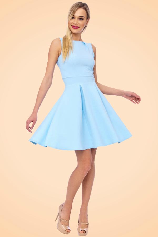 Robe patineuse bleu ciel