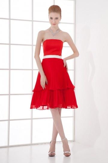 Robe rouge blanche