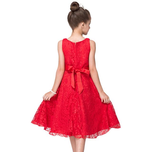 Robe rouge enfant