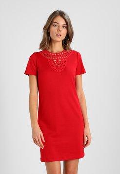 Robe rouge femme