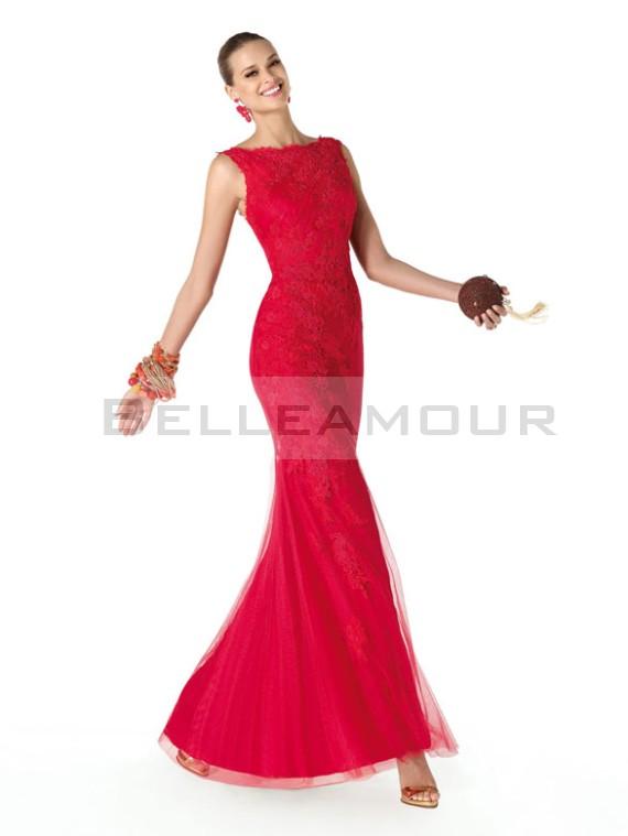 Robe rouge glamour