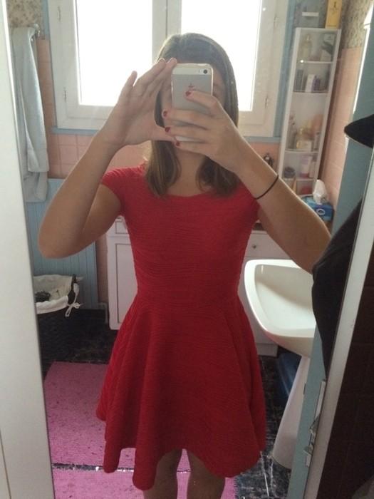 Robe rouge mim