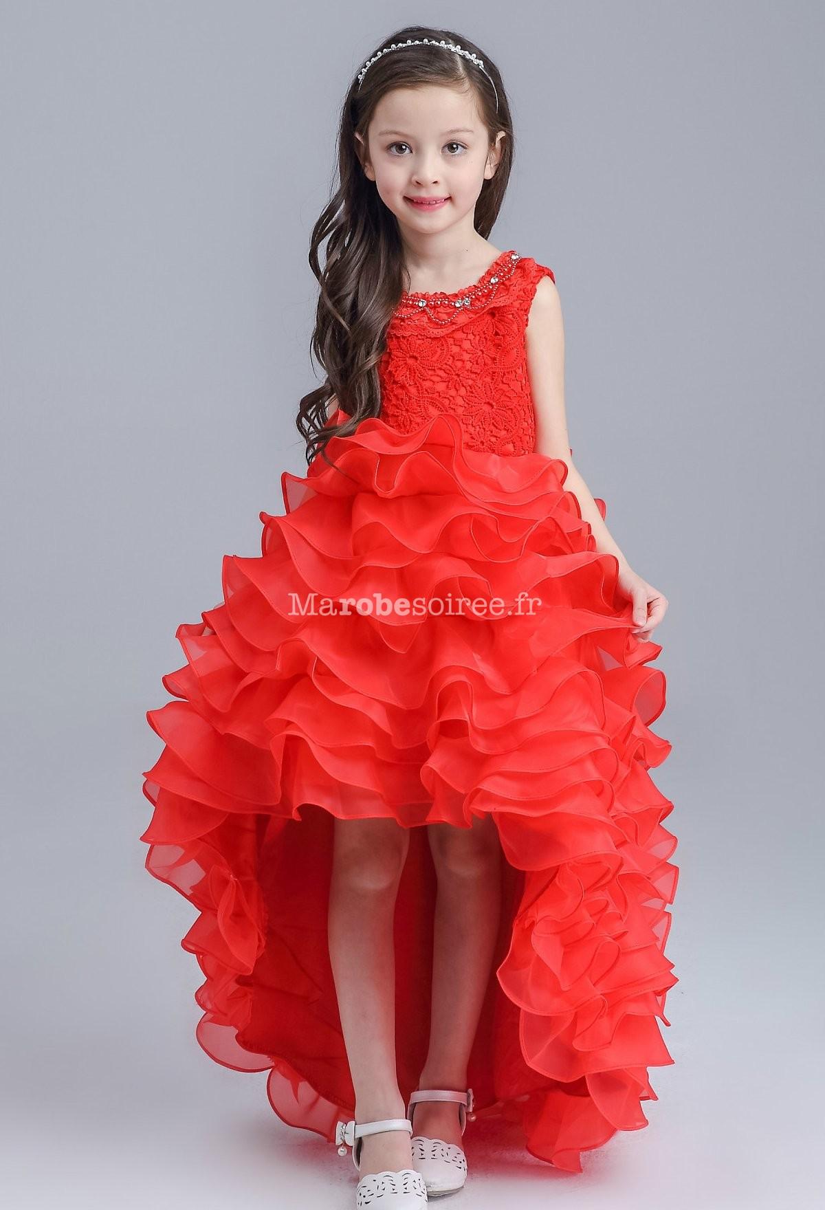 Robe rouge pour petite fille