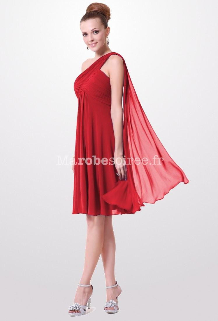 Robe rouge voile